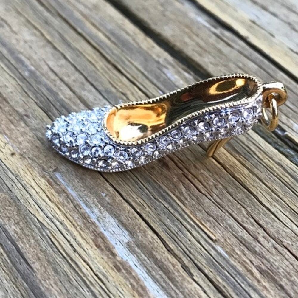 FM Pave Crystal High Heel Shoe Charm, Pendant - Gold Tone